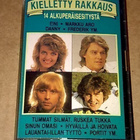 C-KASETTI KIELLETTY RAKKAUS 14 ALKUPERÄISESITYSTÄ - pikkukuva 1