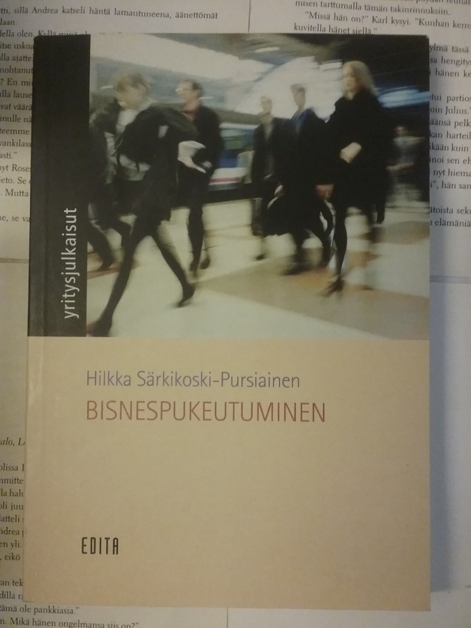 Hilkka Särkikoski-Pursiainen - Bisnespukeutuminen (nid.)