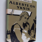 Cora Sandel : Alberte on yksin - pikkukuva 1