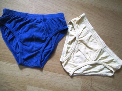 Alushousuja, poikien. 0,80 € kpl.