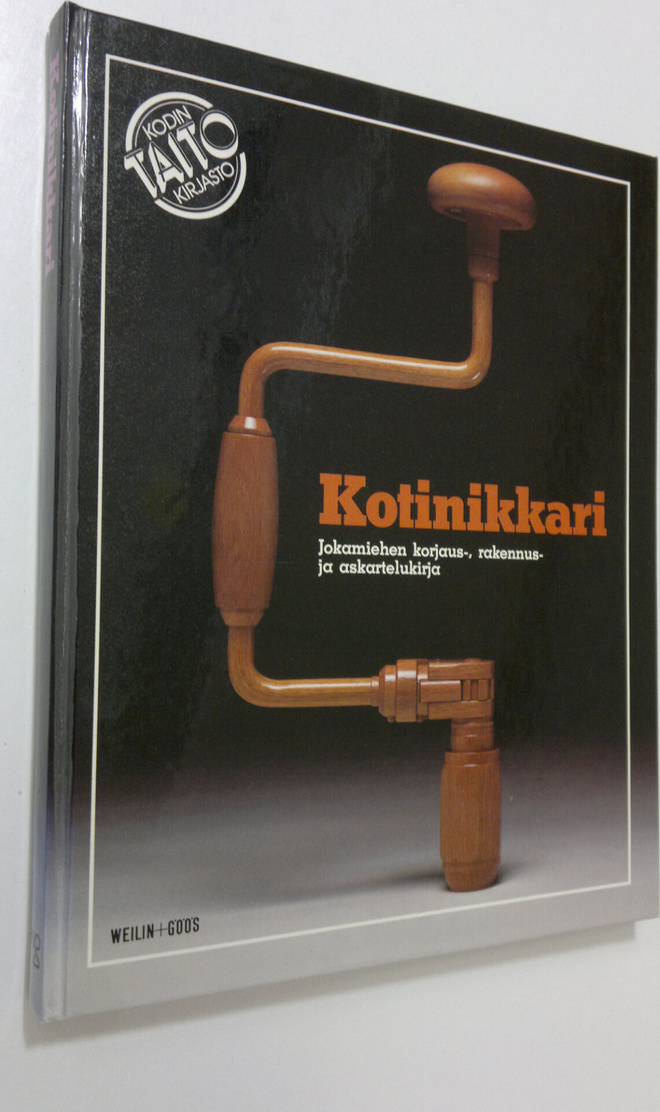 Lawrence ym. (engl. laitoksen toim.) Clarke : Kotinikkari...