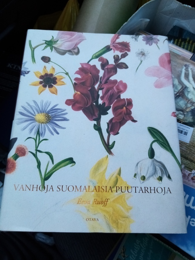 RUOFF : VANHOJA SUOMALAISIA PUUTARHOJA