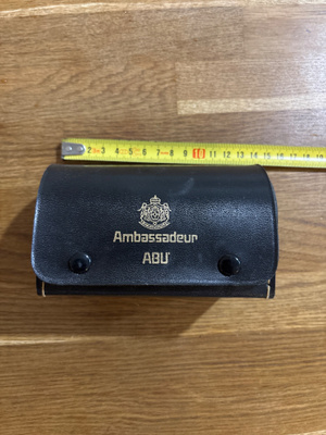 Abu Ambassadeurin nahkarasia