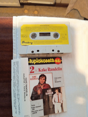 C- KASETTI: KAKE RANDELIN : HUOLETON- KAKE RANDELIN