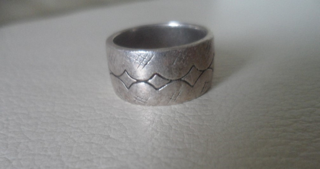 Kalevala 9,5g Hopeasormus Suomuhauki 17mm