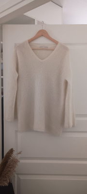 Valkoinen mohair villaneule koko S/M )ovh 149€