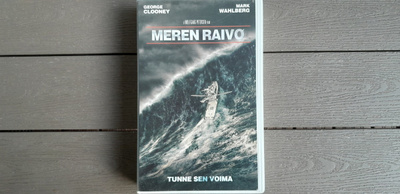VHS: Meren Raivo (George Cloonet, Mark Wahlberg 2000)