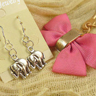 808 .. Tiibetin Hopea Elephant Charms .. Korvakorut - pikkukuva 1