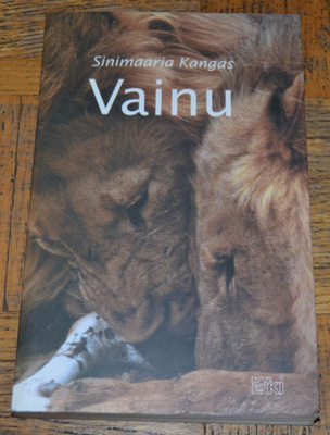 Sinimaaria Kangas : Vainu