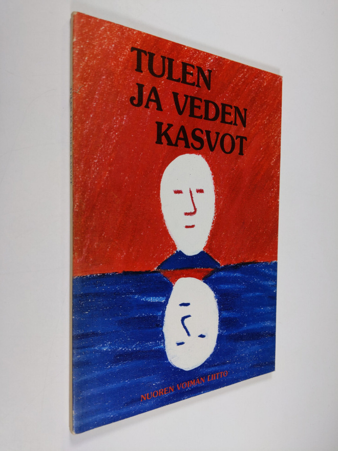 Elina ym. (toim.) Hytönen : Tulen ja veden kasvot : Nuore...