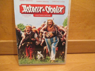 ASTERIX JA OBELIX VASTAAN CAESAR