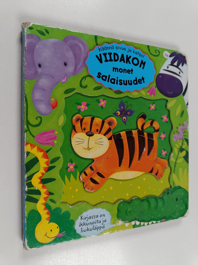 Daria Brzezinska : Viidakon monet salaisuudet : käännä si...