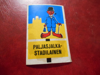 . Purkkatarra Jenkki Kuvahuuli Paljasjalka Stadilainen