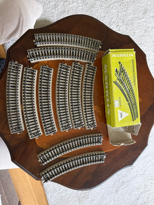 Märklin 5200 kaareva M-kisko 10 kpl + alkuperäinen laatikko