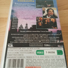 Unta vai rakkautta VHS - pikkukuva 2