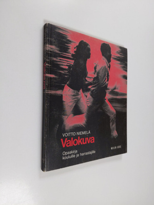 Voitto Niemelä : Valokuva : opaskirja kouluille ja harras...