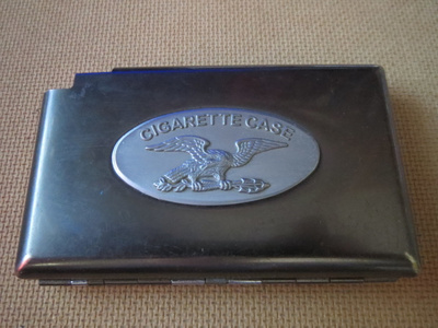 Metallinen savukerasia
