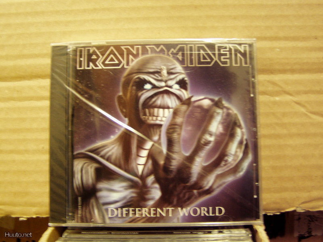 IRON MAIDEN - DIFFERENT WORLD CDS UUSI KORKKAAMATON