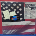 SLY & THE FAMILY STONES - THERES A RIOT GOIN ON M-/EX+ LP - pikkukuva 1