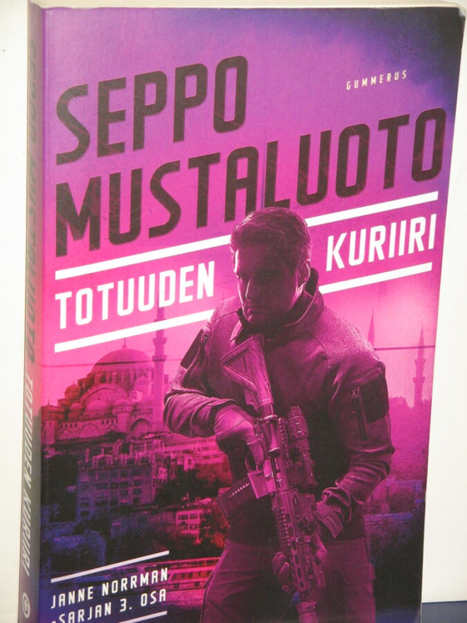 Seppo Mustaluoto : TOTUUDEN KURIIRI