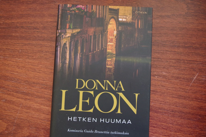 Donna Leon: Hetken huumaa (2023)