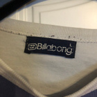 T-paita: Billabong. Koko: M/L. - pikkukuva 3