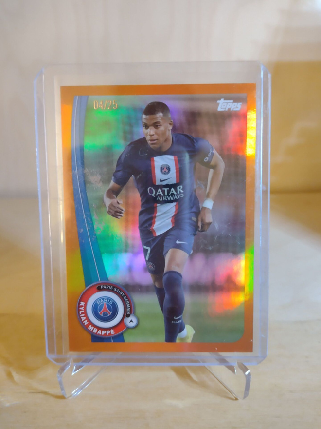 Kylian Mbappe 22-23 Topps UEFA orange foil /25 PSG