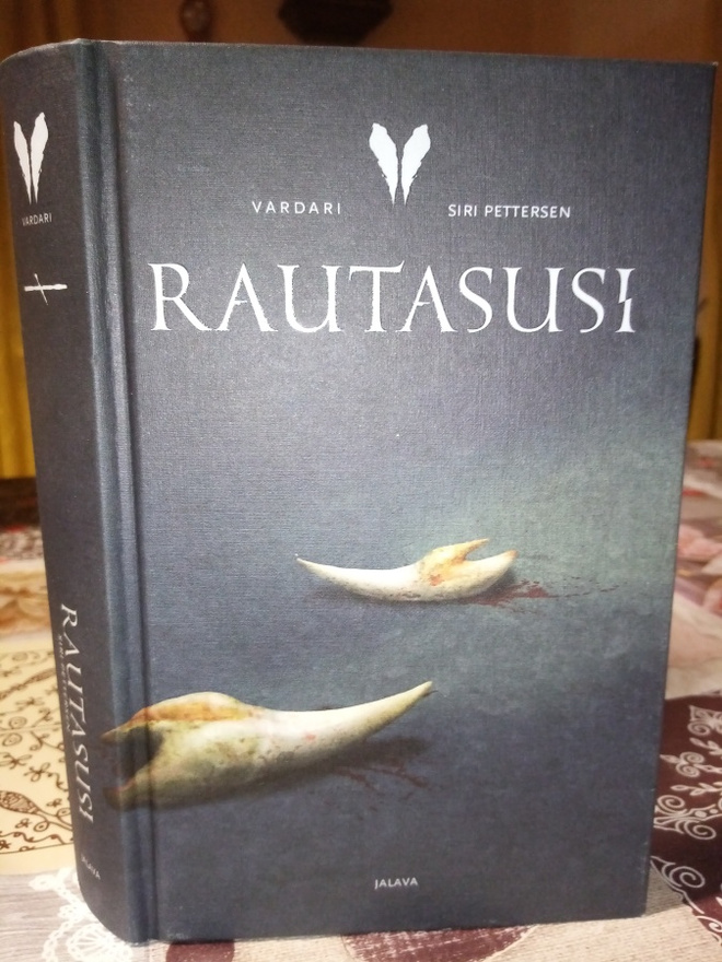 Pettersen :  Rautasusi ( SIS POSTIKULU)