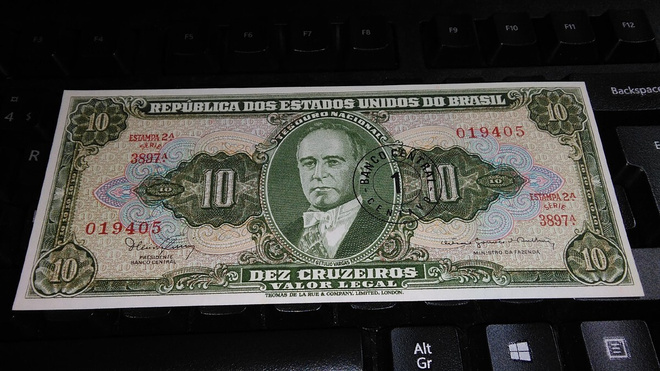 Brasilia Brazil 10 cruzeiros P183b UNC