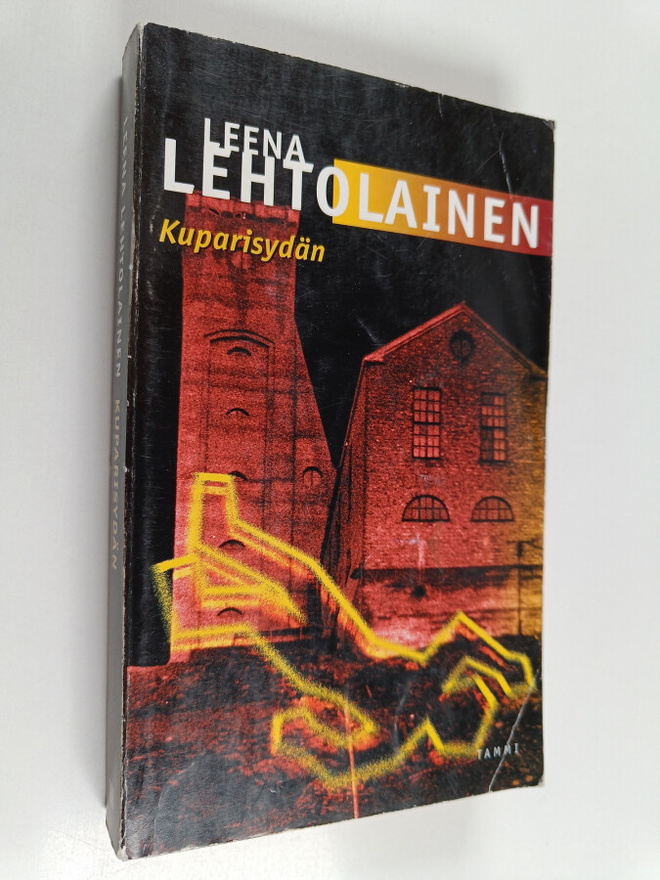 Leena Lehtolainen : Kuparisydän : dekkari
