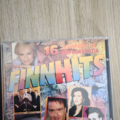 Finnhits (16 Huippuartistiä)