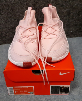 Nike Free TR Ultra naisten treenikengät  koko 37.Uudet