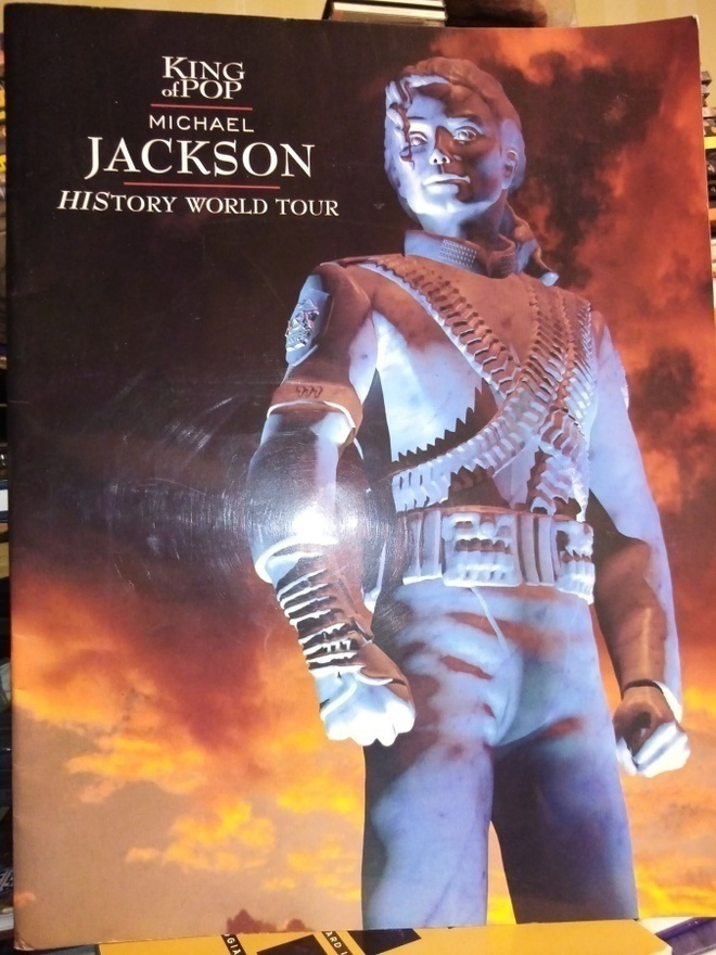 Kiertuekirja Michael Jackson HISTORY WORLD TOUR ( SIS POSTIK