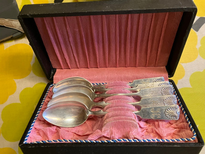 Uushopea kahvilusikat