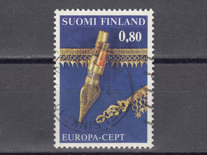 1976 Lape 786 Eurooppa, Puukko ja helavyö