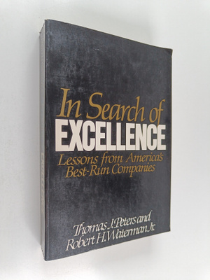 Thomas J. Peters ym. : In search of excellence - lessons ...