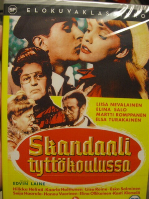 SKANDAALI TYTTÖKOULUSSA DVD
