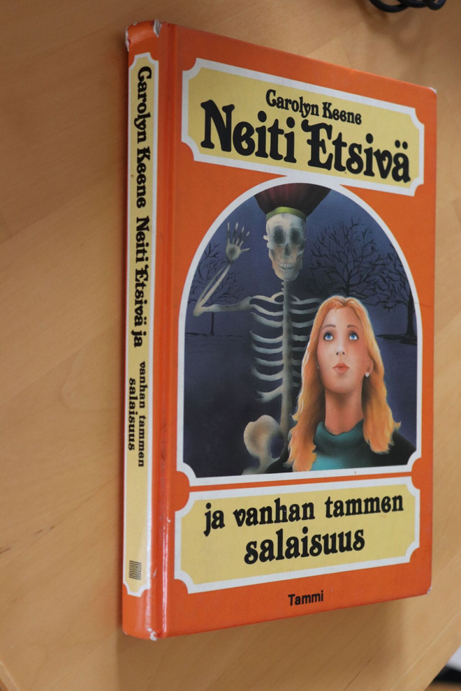 Carolyn Keene : Neiti Etsivä ja vanhan tammen salaisuus (1.p