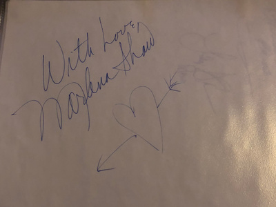 Marlena Shaw nimikirjoitus paperissa