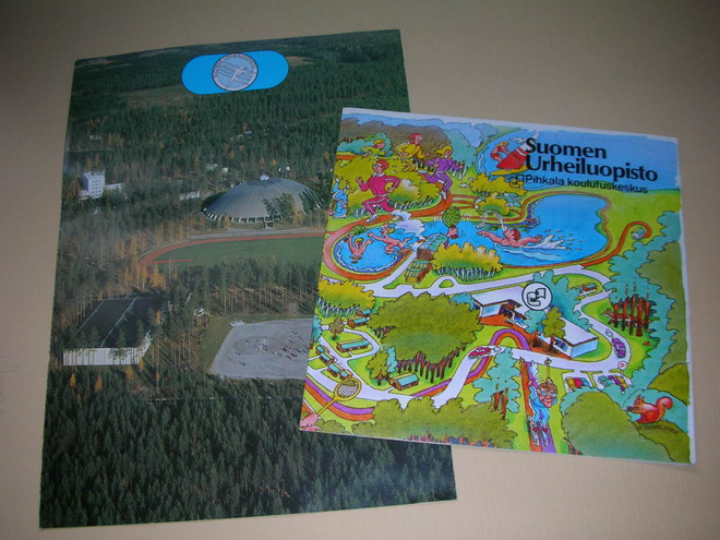 2 Suomen Urheiluopiston esitettä 80-luvulta