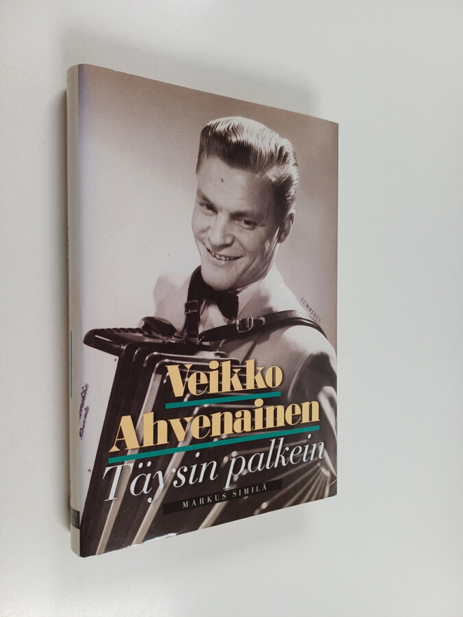 Markus Similä : Veikko Ahvenainen : täysin palkein