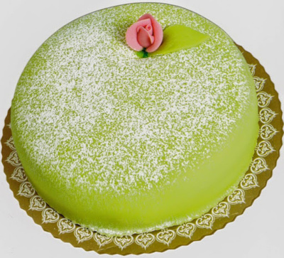 Prinsessakakku (isokok. muotoonleikattu)