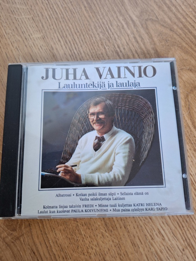 Juha Vainio-Lauluntekijä Ja Laulaja