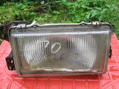 Toyota Corolla KE70 ajovalo