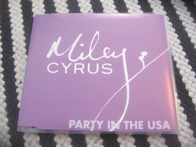 Miley Cyrus - Party In The USA (promo cds)