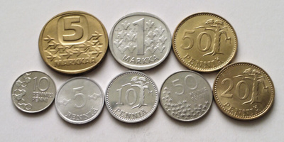 5 p - 5 mk, circ+unc, v. 1990