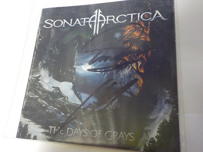 SONATA ARCTICA CD KANSIVIHKO KAHDELLA NIMMARILLA