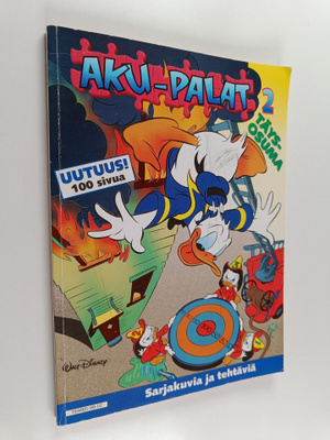 Aku-palat 2 : Täysosuma : sarjakuvia ja tehtäviä