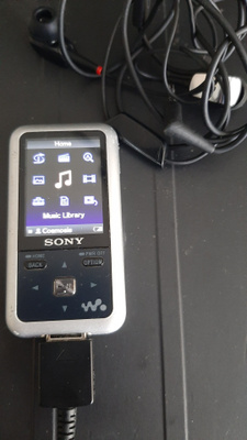 MP'3-soitin Sony NWZ-S615F