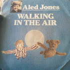 ALED JONES: Walking In The Air * Version * UK 1985 - pikkukuva 1